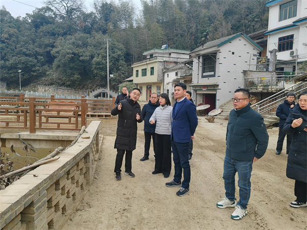 1月7日，江卓琪副市長(zhǎng)帶隊(duì)督查賢源河災(zāi)后治理事宜。.jpg